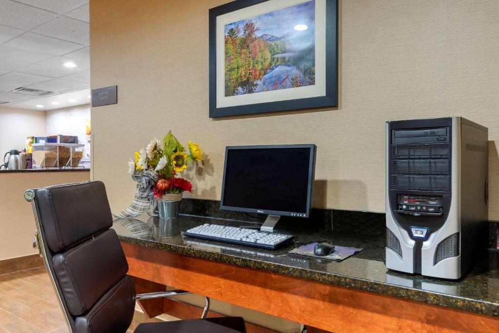 Comfort Inn & Suites Montgomery Eastchase image 22